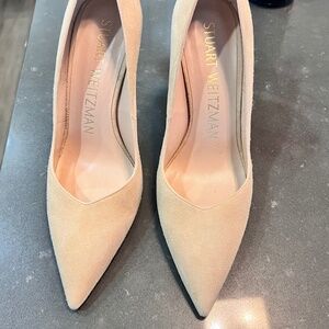 Stuart Weitzman Suede pump